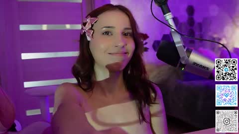 Snapshot of roseess_ chatting on March 1, 10:10 pm roseess_ online show from March 1, 10:10 pm