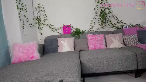 Snapshot of roseess_ chatting on September 24, 10:00 am roseess_ online show from September 24, 10:00 am