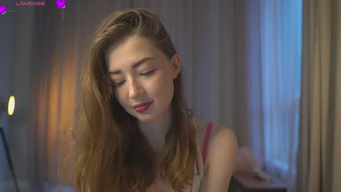 Elsa online show from December 15, 4:30 am