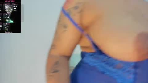 roselyn online show from June 14, 2:24 am