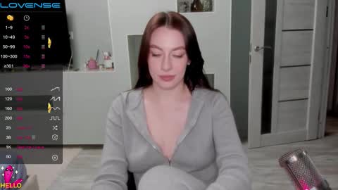 Julia online show from November 14, 8:11 pm