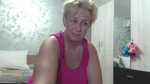 Lovepinklilly online show from September 13, 8:55 pm