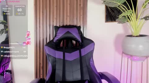   online show from January 15, 12:47 pm