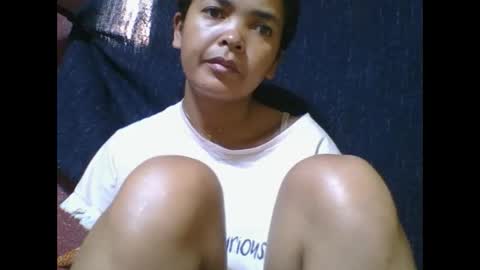 rosia685234 online show from December 3, 2:34 am