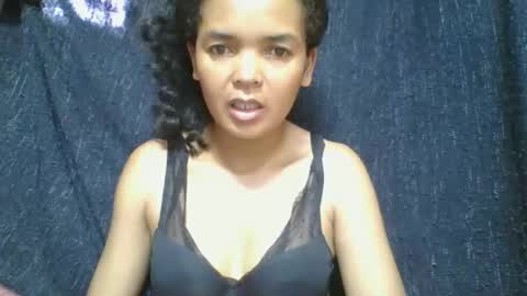 rosia685234 online show from March 29, 10:28 am