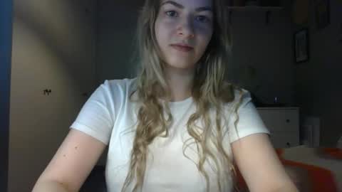 Rosie online show from November 4, 8:04 am