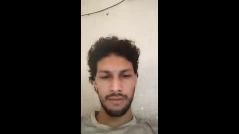 Snapshot of roskof69 chatting on February 24, 1:31 pm Ribuu online show from February 24, 1:31 pm