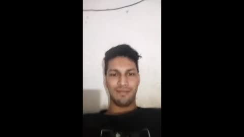 Snapshot of roskof69 chatting on March 10, 8:39 am Ribuu online show from March 10, 8:39 am