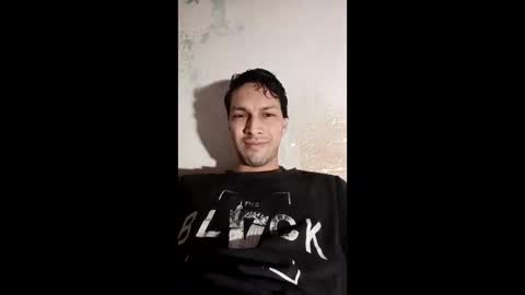 Snapshot of roskof69 chatting on September 15, 6:04 am Ribuu online show from September 15, 6:04 am