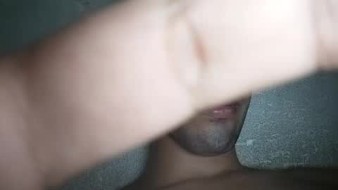 Snapshot of roskof69 chatting on February 9, 5:50 am Ribuu online show from February 9, 5:50 am