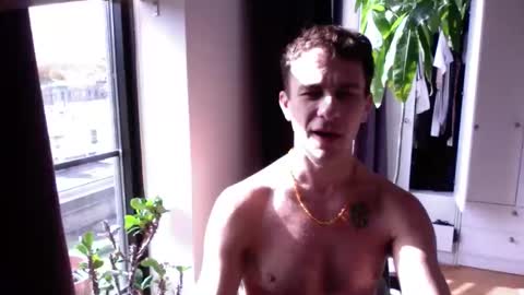 RossCollab online show from November 13, 3:58 pm