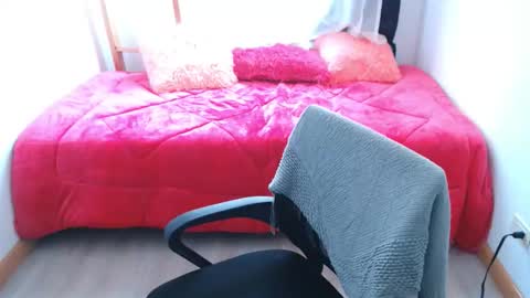 rosse online show from December 4, 3:00 pm