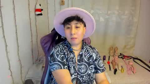 ROSSE DEMOND  online show from March 8, 3:21 am