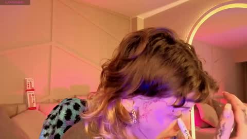 rossiie_hunt_ online show from June 5, 12:43 pm