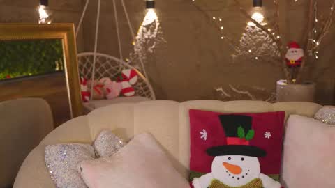 Rossy online show from December 3, 2:01 am