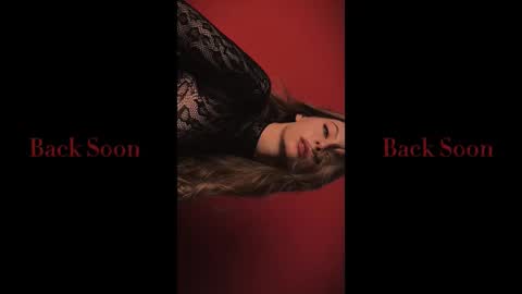 rosy_black_ online show from November 11, 6:21 pm