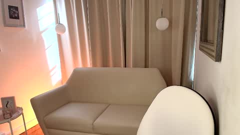 Rousee online show from February 21, 1:03 pm