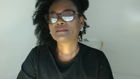 luxa online show from February 9, 11:47 am