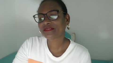 luxa online show from February 18, 7:13 pm