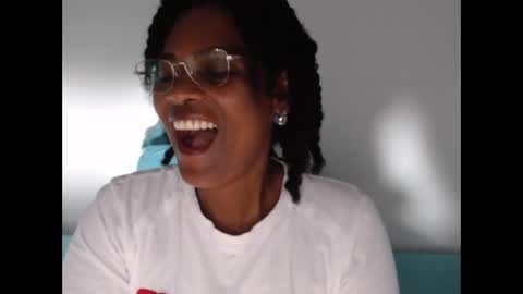 luxa online show from November 26, 2:58 pm