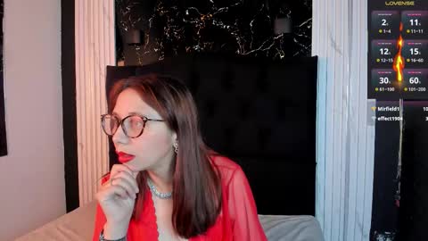 rousse_hoffman online show from March 3, 12:56 pm