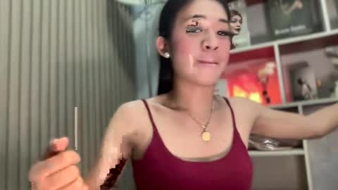 roweena online show from August 3, 1:39 pm