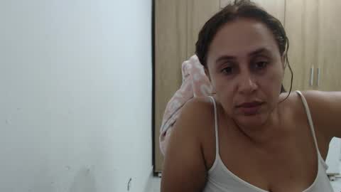 Roxana online show from February 1, 1:24 am