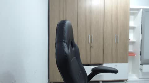 Roxana online show from June 17, 2:27 am