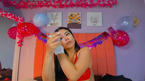Juliana 3 online show from June 17, 12:10 pm