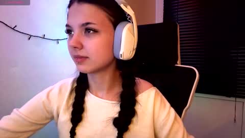 Hana online show from March 14, 4:11 pm