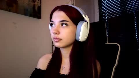 Hana online show from April 15, 3:37 pm