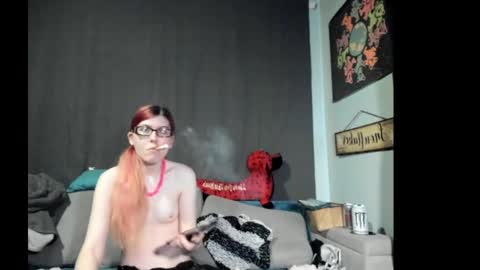 roxihazeleyes online show from September 23, 3:55 am