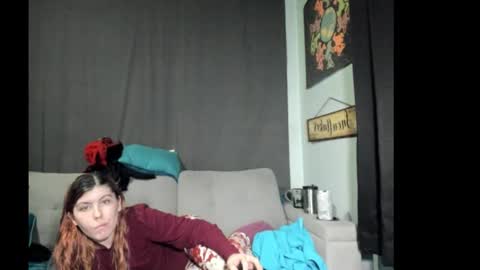 roxihazeleyes online show from October 25, 2:45 am