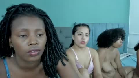 roxxy_velasquez online show from June 11, 2:53 am