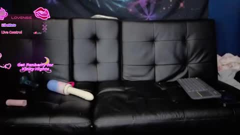 Roxxyfoxxy1 online show from November 27, 4:20 am