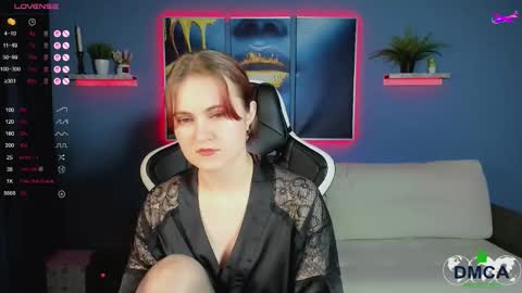 Roxy fiery online show from November 17, 4:37 am