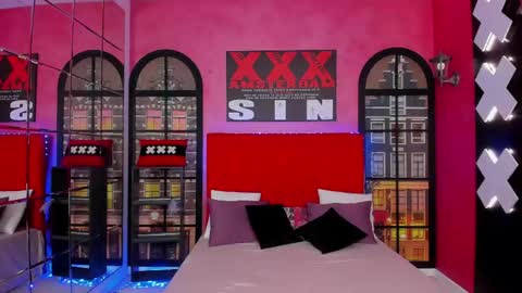Roxy online show from June 5, 1:56 am