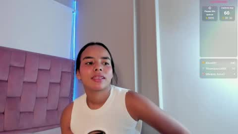 roxy_stone1 online show from April 15, 8:53 pm