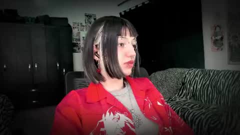 Roxy Independient model Help me to reach 50 thumbs up online show from July 18, 1:40 am