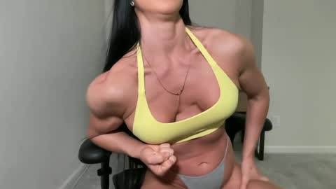 roxyheartley online show from June 12, 9:25 pm