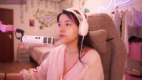 roxysuh online show from July 17, 9:22 am