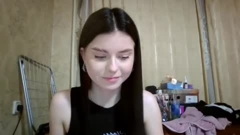 royalvelour online show from June 3, 7:08 pm