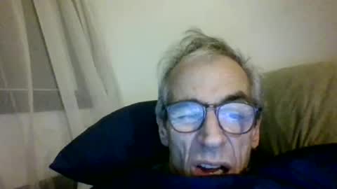 Snapshot of royboy2561 chatting on September 19, 6:06 am Roy Murrin online show from September 19, 6:06 am