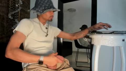 POOL online show from February 18, 9:03 pm