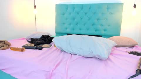 Rubii online show from January 22, 11:53 pm