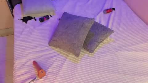 ruby  online show from December 5, 1:31 pm