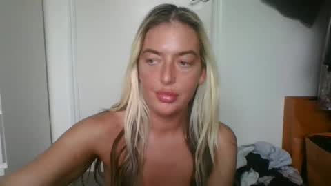 rubyredxxxoxxx online show from February 8, 11:22 am