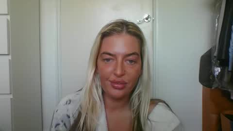 rubyredxxxoxxx online show from January 3, 10:09 am