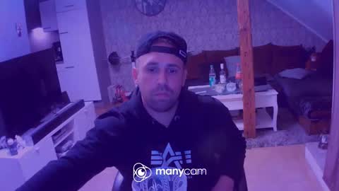 rudeboyyy91 online show from December 13, 12:53 am