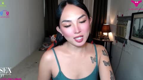 its me Sabel online show from November 23, 10:13 am